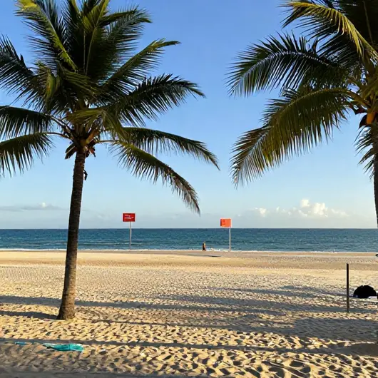 Descubra a Praia do Aruana Descubra a Praia do Aruana